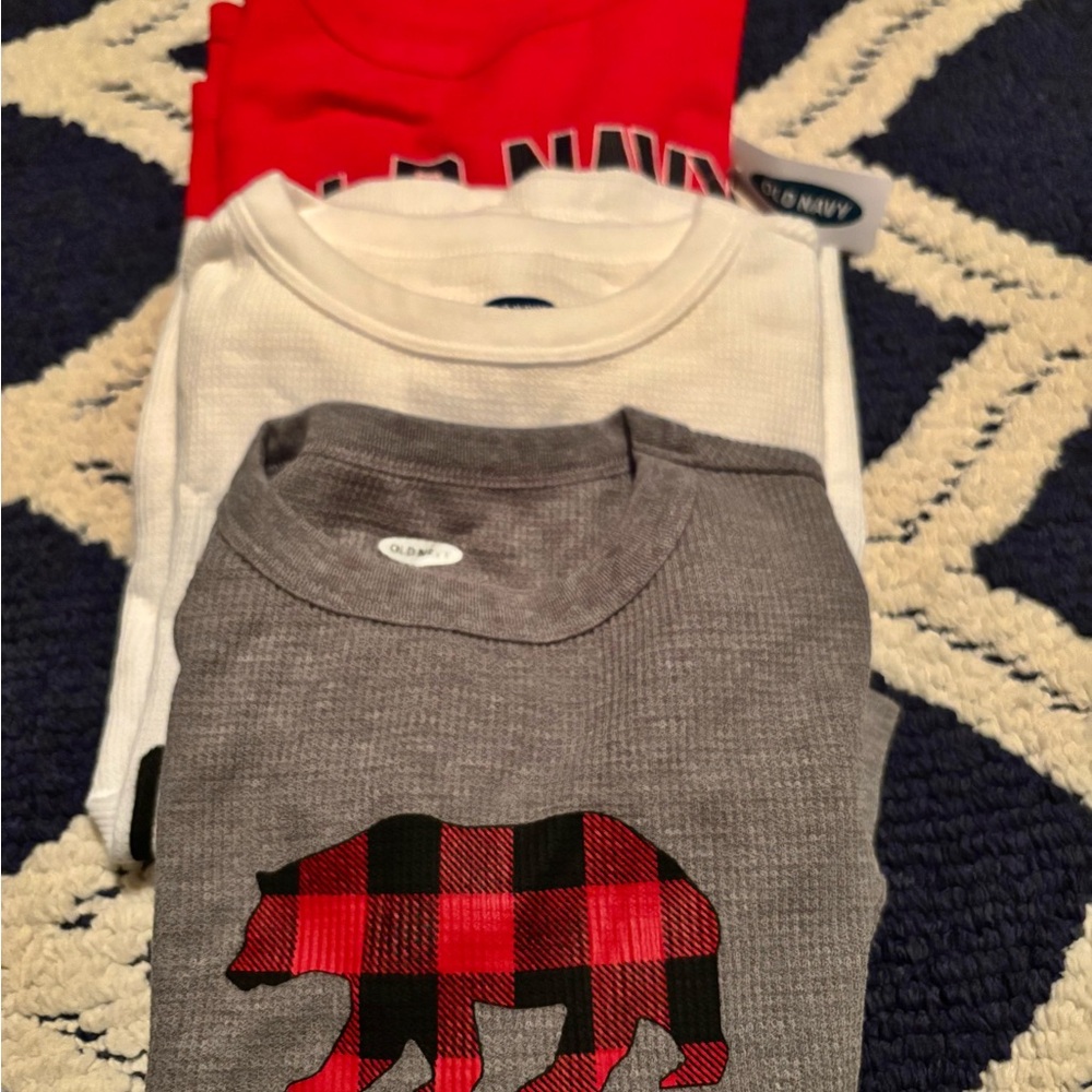 Old navy thermals - Picture 4 of 5